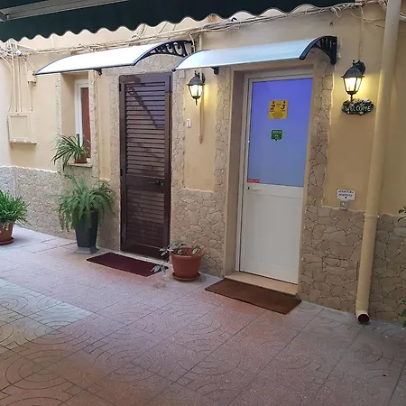 Πανσιόν Taras *