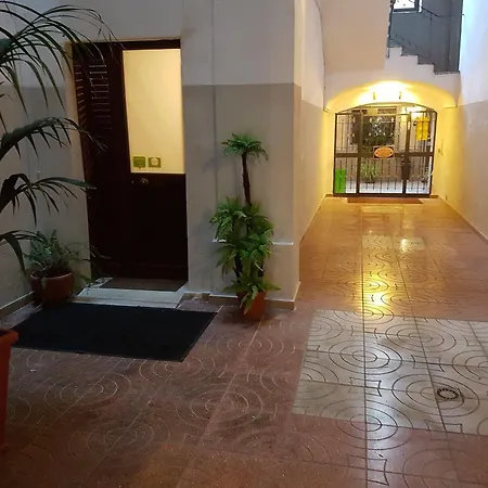 ゲストハウス Taras